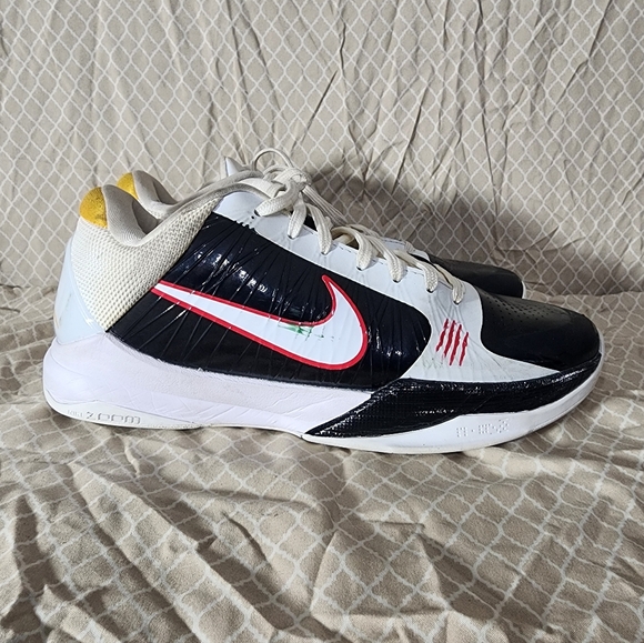 kobe bruce lee shoe
